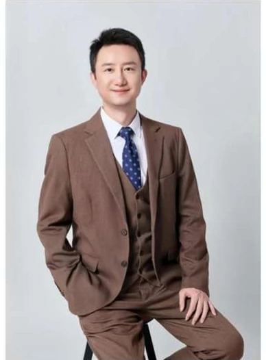 Kevin Li · 咨询组老师